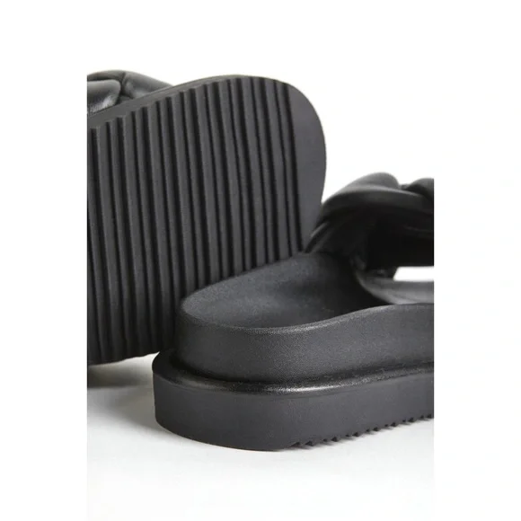 H&M PREMIUM LEATHER SLIDES | BLK | SZ40 | NEW - Picture 7 of 9